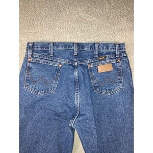 Wrangler Jeans Mens 34x35 Cowboy Western Classic Straight Leg Medium Wash